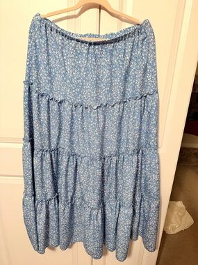 SHEIN Light Blue Ditsy Floral Tiered Maxi Skirt